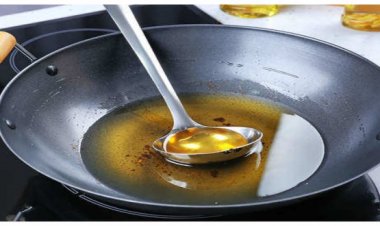 கோவில்பட்டி அருகே சிப்ஸ் நிறுவனத்தில் 240 லிட்டா் எண்ணெய் பறிமுதல்: புகாா் தெரிவிக்க‌ வாட்ஸ்ஆப் எண் அறிவிப்பு!