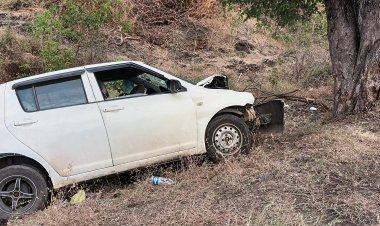 எட்டயபுரம் அருகே மரத்தில் கார் மோதிய விபத்தில் கர்ப்பிணி உட்பட 5 பேர் படுகாயம்!!