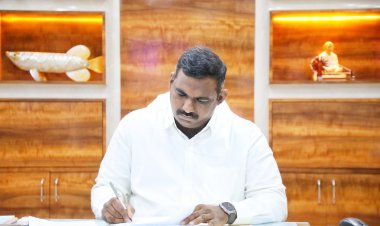 தூத்துக்குடி மாநகராட்சி புதிய ஆணையராக தினேஷ் குமார் பொறுப்பேற்பு!