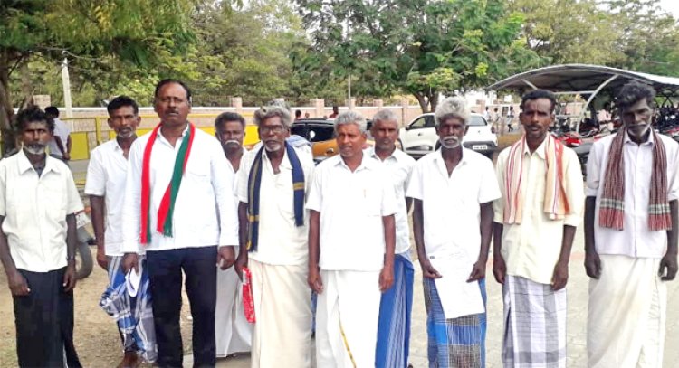 விளாத்திகுளம் வட்டாட்சியாரை பணிநீக்கம் செய்ய வேண்டும் : மாவட்ட ஆட்சியரிடம் கோரிக்கை!