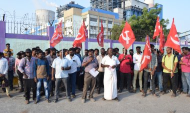 தூத்துக்குடியில் என்டிபிஎல் அனல்மின் நிலைய தொழிலாளர்கள் கண்டன ஆர்ப்பாட்டம்!