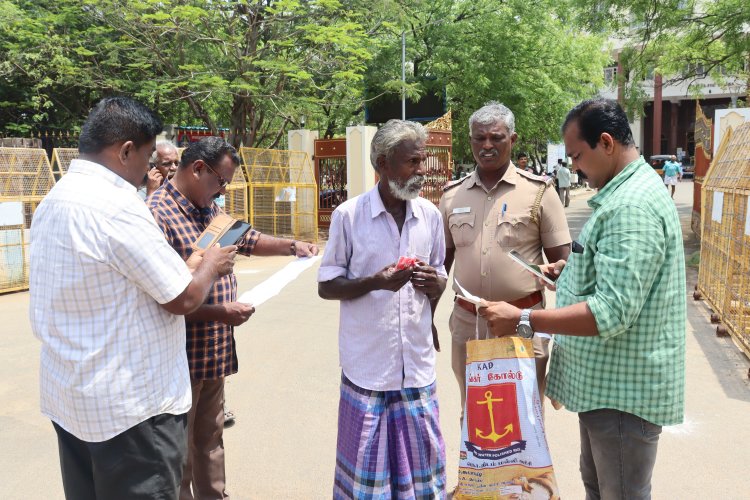 தூத்துக்குடி ஆட்சியர் அலுவலகத்தில் அடுத்தடுத்து 2பேர் மண்ணெண்ணெய் கேனுடன் வந்த‌தால் பரபரப்பு!