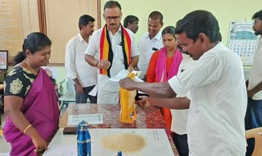 ரேஷனில் தரமான பொருட்கள் வழங்க கோரி தாசில்தார் முன்பு ரேஷன் அரிசியை கொட்டிய அரசியல் கட்சி பிரமுகர்!