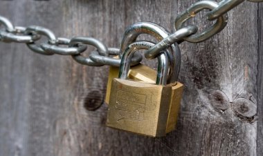 கழுகுமலை அருகே வீட்டை பூட்டிக்கொண்டு தவித்த சிறுவன் பத்திரமாக மீட்பு!