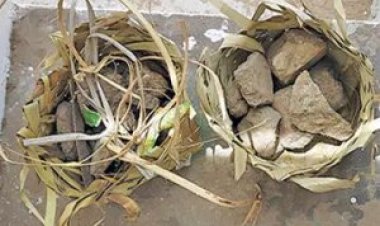 கருப்பட்டி என கற்களை கொடுத்த நூதன மோசடி : டிப்டாப் ஆசாமி கைவரிசை!