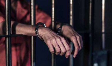 நிதி நிறுவன மேலாளருக்கு மிரட்டல்: இளைஞா் கைது