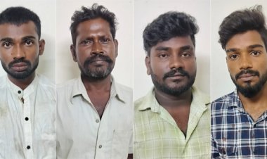 தூத்துக்குடியில் வாலிபரை அரிவாளால் தாக்கி செல்போன் பறிப்பு - 4பேர் கைது!