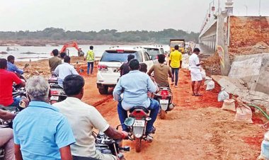 ஏரல் தரைப்பாலத்தில் போக்குவரத்து தொடக்கம் : கார், இருசக்கர வாகனங்கள் இயக்கம்!