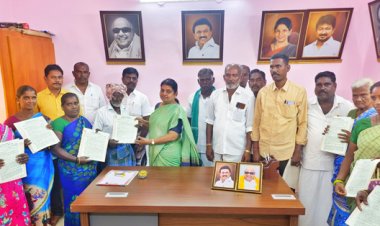 தூத்துக்குடியில் 19 பேருக்கு பட்டா: அமைச்சர் கீதாஜீவன் வழங்கினார்!