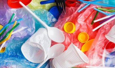 திருச்செந்தூரில் 14 வகையிலான பிளாஸ்டிக் பொருள்கள் விற்பனைக்குத் தடை!