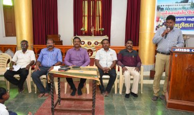 நாசரேத் மர்காஷிஸ் மேல்நிலைப்பள்ளியில் முதன்முறையாக அரசு பொதுத்தேர்வு எழுதும் பத்தாம் வகுப்பு மாணவர்களுக்கு தைரியமூட்டுதல் மற்றும் வழிகாட்டுதல் நிகழ்ச்சி