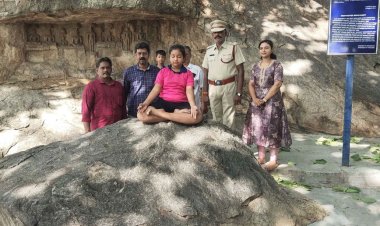 கழுகுமலையில் மழை வேண்டி மாணவி யோகாசனம்