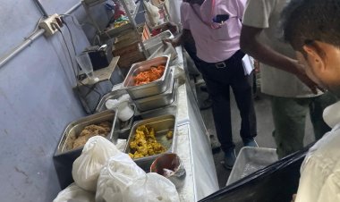 தூத்துக்குடி எட்டையாபுரம் சாலையில் இயங்கி வந்த பிரபல பிரியாணி கடைக்கு உணவு பாதுகாப்பு துறை அதிகாரிகள் உரிமத்தை ரத்து செய்து கடையை மூட உத்தரவு..!