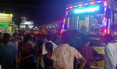 யார் முதலில் செல்வது? அரசு பஸ் ஊழியர்கள் வாக்குவாதம்... பயணிகள் பரிதவிப்பு!!