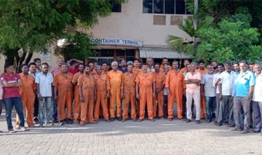 தூத்துக்குடி துறைமுகத்தில் பிஎஸ்ஏ சிகால் நிறுவன ஊழியர்கள் உள்ளிருப்பு போராட்டம்