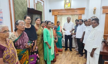 மார்க்சிஸ்ட் கம்யூனிஸ்ட் கட்சி சார்பில் தார்சாலை அமைத்து தர வேண்டி மேயரிடம் மனு!