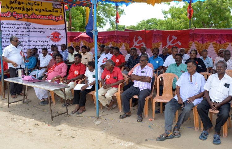 தூத்துக்குடியில் அரசு விரைவு போக்குவரத்து ஊழியர் சங்கம் சிஐடியு சார்பில் 24 மணி நேர பட்டினி போராட்டம் !