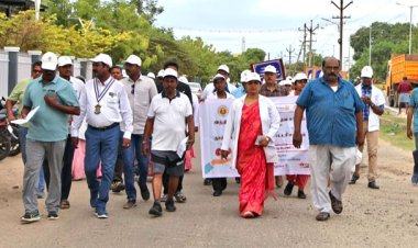 தூத்துக்குடியில் உடல்தானம் விழிப்புணர்வு பேரணி : பயிற்சி மருத்துவர்கள், செவிலியர்கள் பங்கேற்பு!