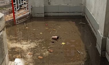 தூத்துக்குடியில் சேரும் சகதிக்குள் இருக்கும் காந்தி சிலை : நடவடிக்கை எடுக்க சிபிஎம் கோரிக்கை..!