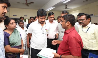 தூத்துக்குடி தாலுகா அலுவலகத்தில் துணை முதல்வர் உதயநிதி ஸ்டாலின் திடீர் ஆய்வு!!