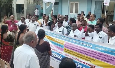 கோவில்பட்டி நாடார் மேல்நிலைப்பள்ளியில் பல கோடி ரூபாய் மோசடி : பள்ளி நிர்வாகத்தை கண்டித்து ஆசிரியர்கள் போராட்டம்!!