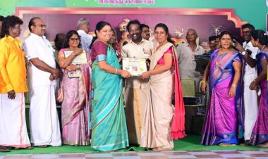 தமிழன்டா சங்கமத்தில் நாட்டுப்புற கலைஞர்களுக்கு விருது : அமைச்சர் கீதா ஜீவன் வழங்கினார்!