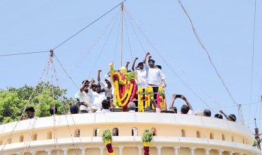 அம்பேத்கர் பிறந்த நாள் விழா: ததீஒமு, வாலிபர், மாணவர் சங்கத்தினர் மரியாதை!