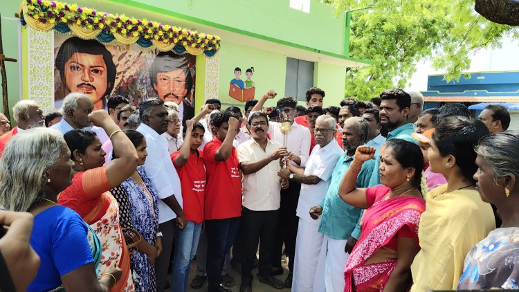 தூத்துக்குடி மண்ணில் இருந்து மாணவர் சங்க தியாகிகள் சோமு செம்பு நினைவுச்சுடர் பயணம் தொடங்கியது!!