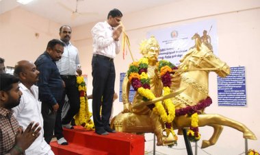 வீரன் வெள்ளையத்தேவன் பிறந்த நாள் விழா: தமிழக அரசு சார்பில் ஆட்சியர் மரியாதை!