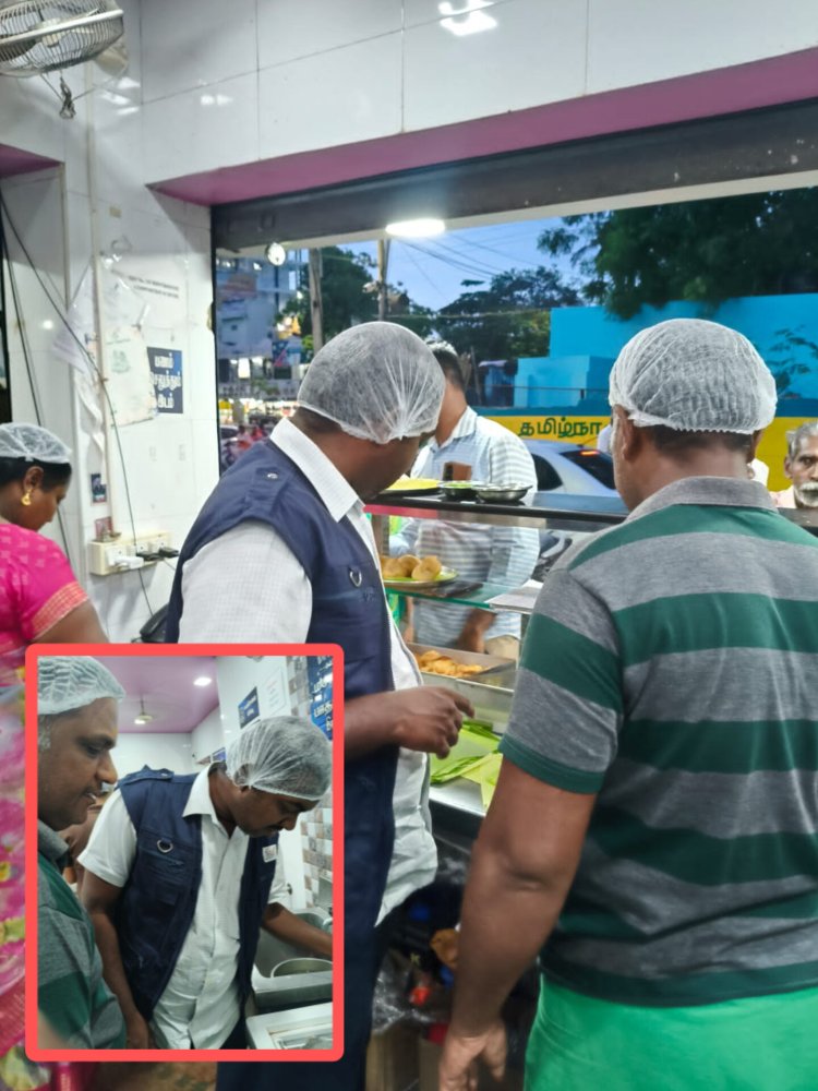 தூத்துக்குடியில் ஓட்டல் வடையில் கரப்பான் பூச்சி இருந்த சம்பவம் எதிரொலியாக : உணவு பாதுகாப்பு துறை அதிகாரிகள் ஆய்வு..!