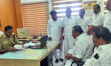 திமுக அமைச்சர் மீது வழக்குப் பதிவு செய்ய வேண்டும்: எஸ்பி அலுவலகத்தில் தூத்துக்குடி அதிமுகவினர் புகார்!