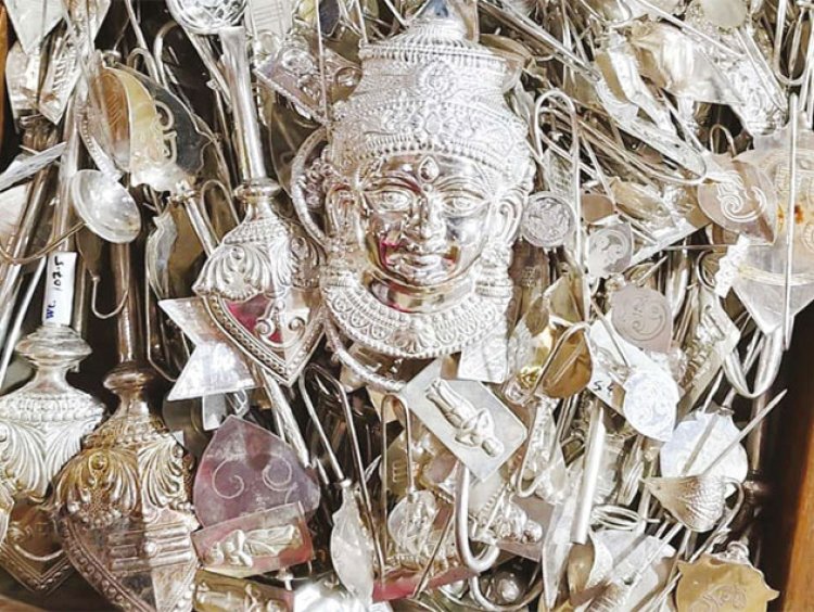 திருச்செந்தூர் கோவிலில் உண்டியல் வருவாய் ரூ.3.42 கோடி : ஒரு கிலோ தங்கம்-22கிலோ வெள்ளி காணிக்கை!