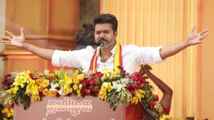 திருவைகுண்டம் தி.மு.க. முன்னாள் எம்.எல்.ஏ., த.வெ.கவில் ஐக்கியம் : வாழ்த்துக்கூறி வரவேற்ற விஜய்!!
