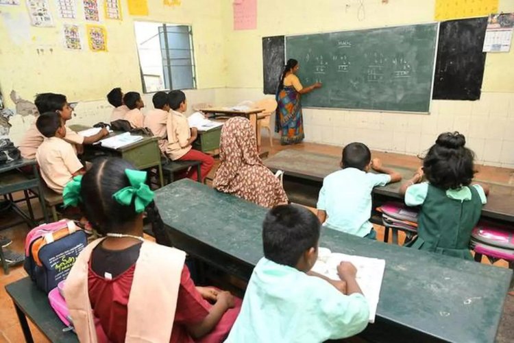 தூத்துக்குடி மாவட்டத்தில் ஆசிரியர் பணியிடங்களுக்கு விண்ணப்பங்கள் வரவேற்பு: ஆட்சியர் தகவல்