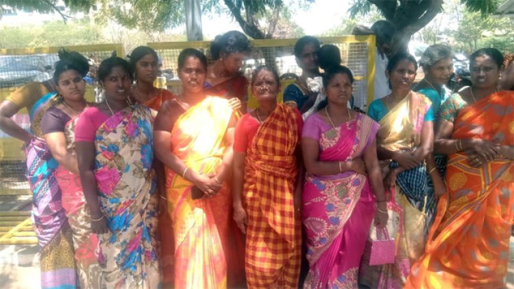 வல்லநாடு அருகே டாஸ்மாக் கடையை அகற்ற வேண்டும்: பெண்கள் ஆட்சியரிடம் கோரிக்கை!