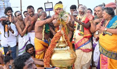 திருச்செந்தூர் கோவில் கும்பாபிஷேகம் கோலாகலம்: அரோகரா... கோஷம் முழங்க..லட்சக்கணக்கான பக்தர்கள் தரிசனம்!