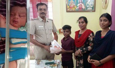 தூத்துக்குடியில் முட்புதரில் வீசப்பட்ட பச்சிளம் ஆண் குழந்தை மீட்பு : சிறுவனுக்கு போலீசார் பாராட்டு!