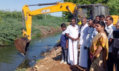 தூத்துக்குடியில் வெள்ளம் தடுப்பு தூர்வாரும் பணி : அமைச்சர் கீதாஜீவன் தொடங்கி வைத்தார்!!