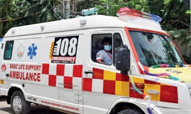 திருச்செந்தூரில் மாவட்ட செயலாளர் பொறுப்பு வந்ததும் 108 ஆம்புலன்ஸுக்கு வழிவிட மறுத்து சாலையில் அலப்பறை செய்த வி.சி.க.வினர்.. 102 பேர் மீது பாய்ந்த வழக்கு..