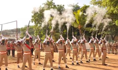 பணியில் இருக்கும் போது விபத்தில் இறந்த சிறப்பு உதவி ஆய்வாளருக்கு அரசு மரியாதை செலுத்தவில்லை : தூத்துக்குடி மாவட்ட காவல்துறை மீது தமிழக முதல்வரிடம் புகார்!