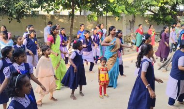 “இசை கேட்காத காதுகள்… தாளம் உணர்ந்த மனங்கள் – தூத்துக்குடி குட் ஷெப்பர்ட் பள்ளியில் செவித்திறன் பாதிக்கப்பட்ட குழந்தைகளின் மகிழ்ச்சி நடனம்”