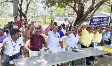 டி பிரிவு ஊதியம் கோரி தூத்துக்குடியில் 70-க்கும் மேற்பட்ட கிராம உதவியாளர்கள் தொடர் காத்திருப்பு போராட்டம் – வருவாய் துறை பணிகள் பாதிப்பு