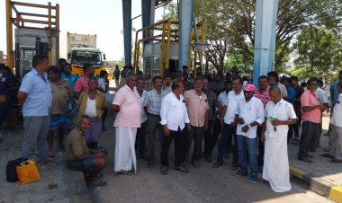 தூத்துக்குடி டோல்கேட் பரபரப்பு! லாரிகள் முற்றுகை – போக்குவரத்து பாதிப்பு