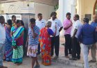 தூத்துக்குடி CSI ஆலயத்தில் பரபரப்பு: குருவை மாற்றக் கோரி ஆராதனையின்போது பெண்கள், ஆண்கள் முற்றுகை போராட்டம்