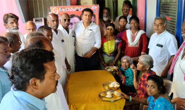 ராகுல் காந்தி பிறந்தநாள்: தூத்துக்குடி முதியோர் இல்லத்தில் காலை உணவு வழங்கிய காங்கிரஸ் நிர்வாகிகள்