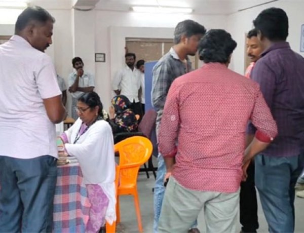 தூத்துக்குடியில் லஞ்ச ஒழிப்புத்துறை அதிரடி ரெய்டு! சார்பதிவாளர் அலுவலகங்களில் ₹2.65 லட்சம் சிக்கியது – அதிகாரிகள் சிக்கலில்!