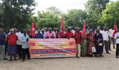 தூத்துக்குடியில் மின்வாரிய ஓய்வூதியர்கள் ஆர்ப்பாட்டம்: கோரிக்கைகளை வலியுறுத்தி முழக்கங்கள்