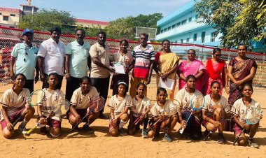 மாவட்ட பூப்பந்தாட்ட போட்டிக்கு ஹோலிகிராஸ் ஆங்கிலோ இந்தியன் பள்ளி மாணவிகள் தகுதி