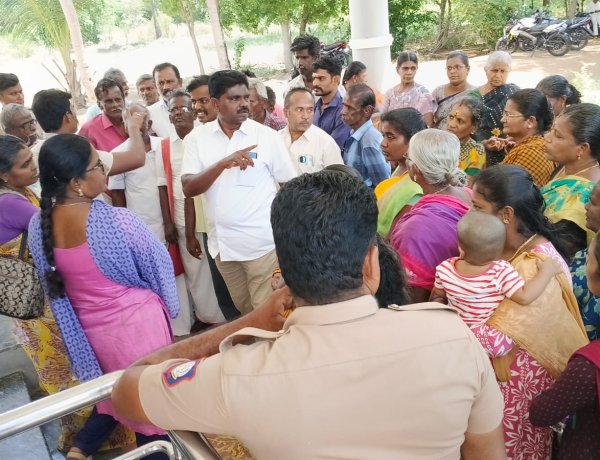 3 ஆண்டுகள் போராட்டத்திற்கு பலன்? – திருவைகுண்டத்தில் இலவச வீட்டு மனை கோரி காத்திருப்பு போராட்டம்; ஒரு வாரத்தில் பயனாளிகள் பட்டியல் வெளியிட அதிகாரிகள் உறுதி!