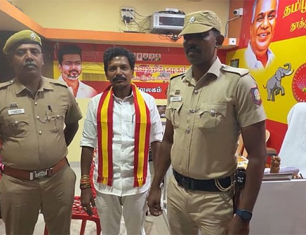 ஸ்ரீவைகுண்டம் தவெக எம்.எல்.ஏ. சரவணனுக்கு துப்பாக்கி ஏந்திய போலீஸ் பாதுகாப்பு: அரசியல் பரபரப்புக்கு மத்தியில் நடவடிக்கை